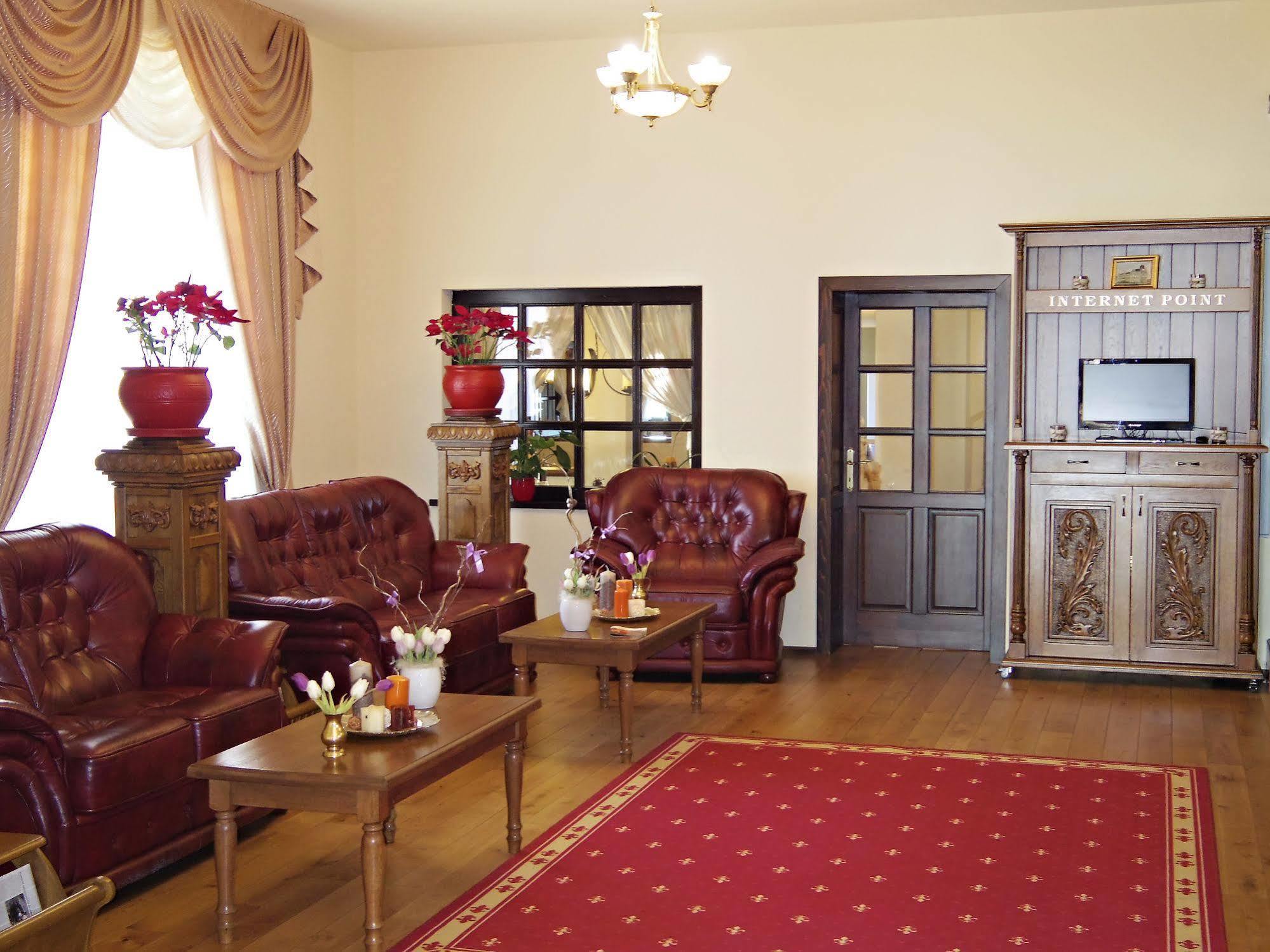 Hotel Castel Royal Mosnita Noua Eksteriør bilde